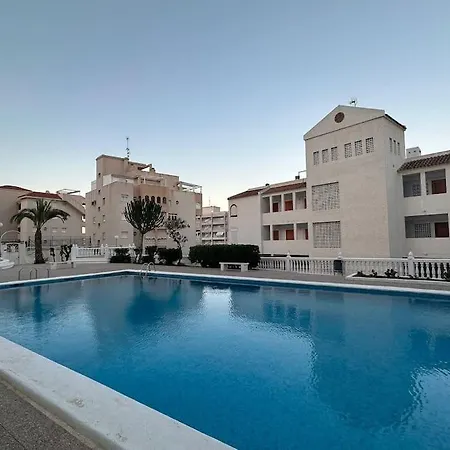 A 200 M De La Playa